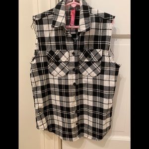 Plaid vest by So Nikki